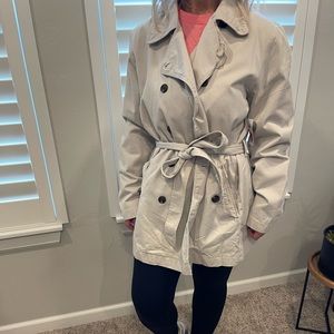 NWT GAP short trench coat Sz XL